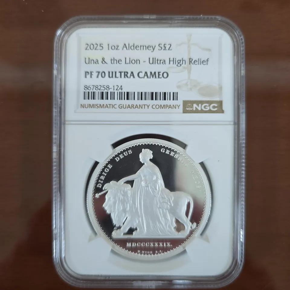 2025 ALDERNEY 1OZ £2 UNA & THE LION ULTRA HIGH RELIEF SILVER PROOF COIN 