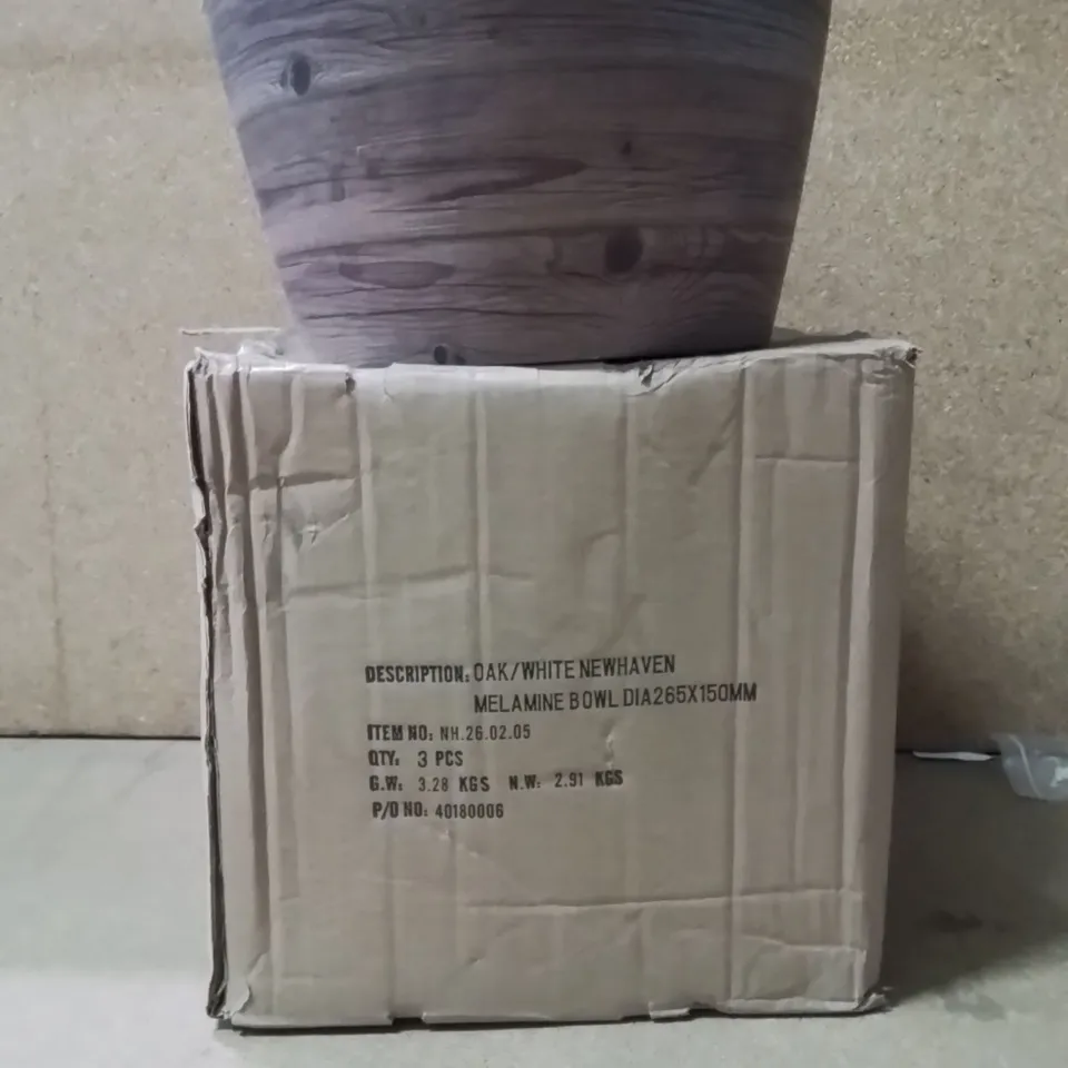 BOXED MELAMINE BOWL OAK/WHITE APPROXIMATELY 3