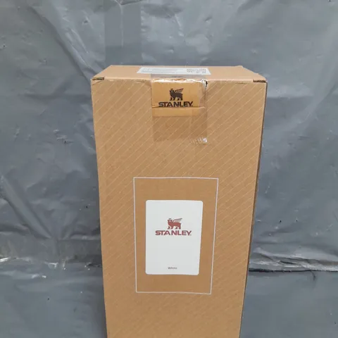 BOXED AND SEALED STANLEY FLOWSTATE TUMBLER BOTTLE