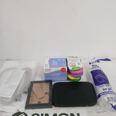 BOX OF APPROXIMATELY 10 ASSORTED ITEMS INCLUDING HALF PINT CUPS, A SKY EM150 ROUTER AND JML SOOPA MICROGIBRE SCRUBBER SPONGES