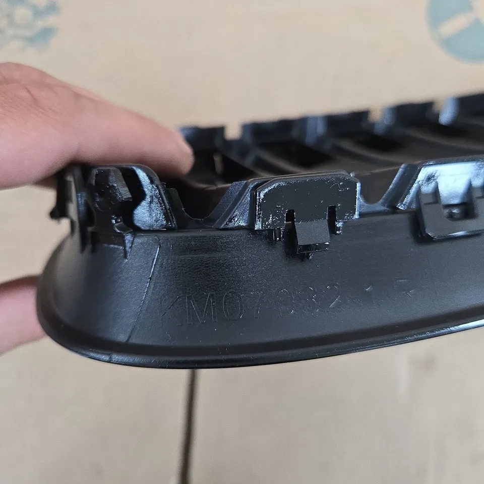 UNSPECIFIED BMW FRONT GRILLES 