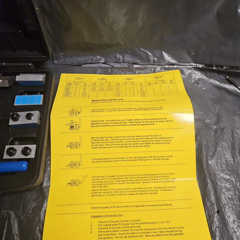 BRAKE PIPE FLARING TOOL KIT IN CASE – DIES & INSTRUCTION SHEET