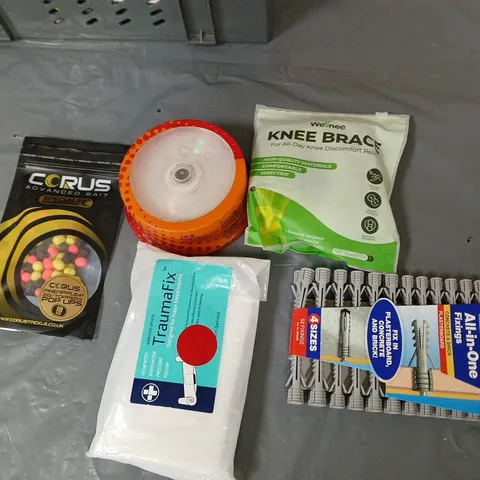 ASSORTED CONSUMER GOODS BUNDLE βKNEE BRACE,FISHING BAIT & OFFICE ACCESSORIES ECT. APPROXIMATLEY 15 ITEMS