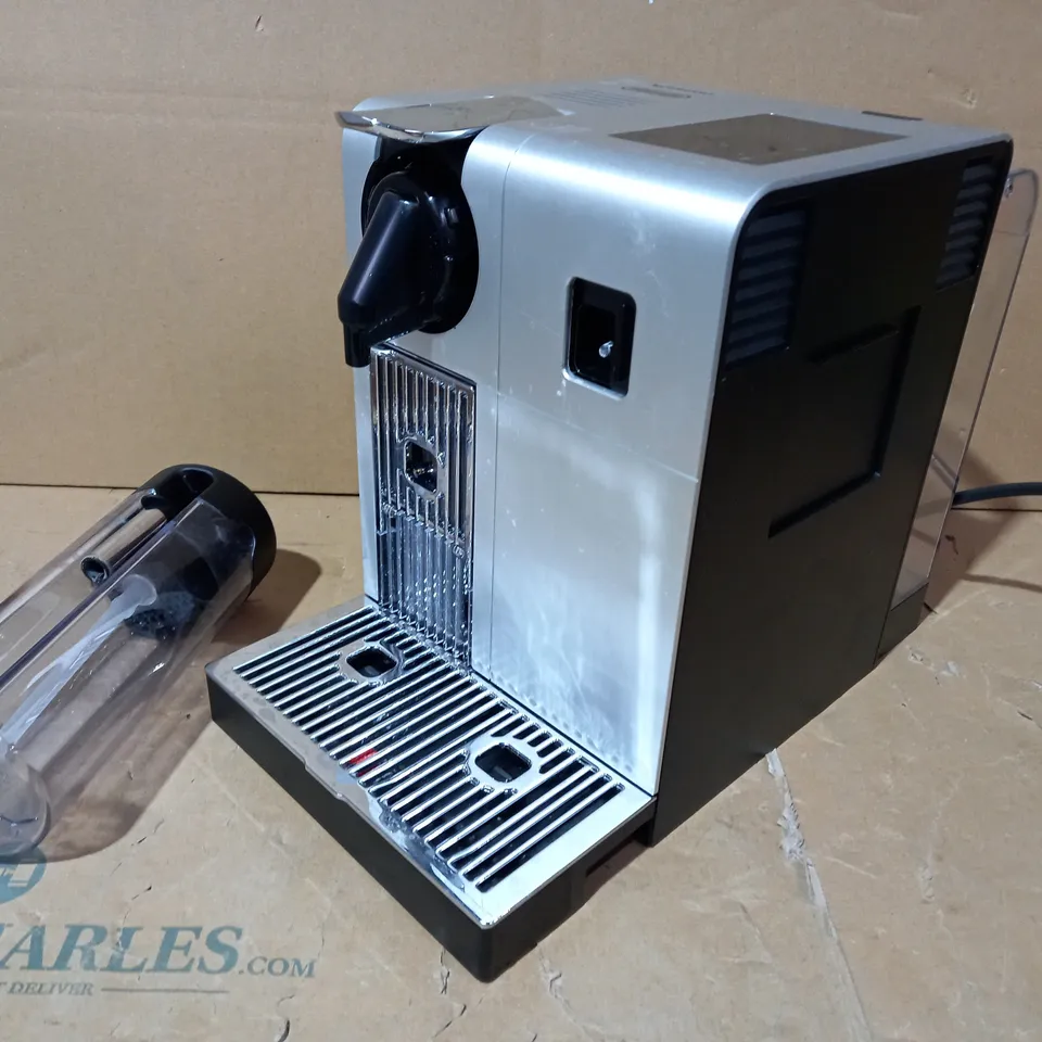 NESPRESSO LATTISSIMA PRO