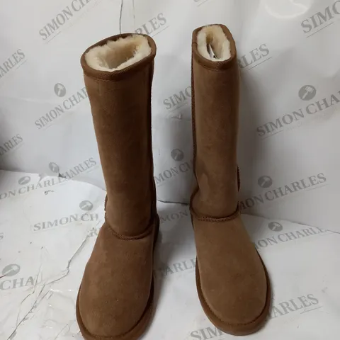 BOXED EMU AUSTRALIA WATER RESISTANT CHESNUT COLOUR BOOTS SIZE 4