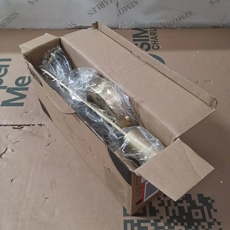 BOXED CEILING LAMP, 220-240V - GOLD (1 BOX)
