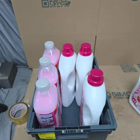 TOTE OF APPROXIMATELY 7 ASSORTED LIQUIDS TO INCLUDE:  ASEVI LAUNDRY DETERGENT 44 WASHES 