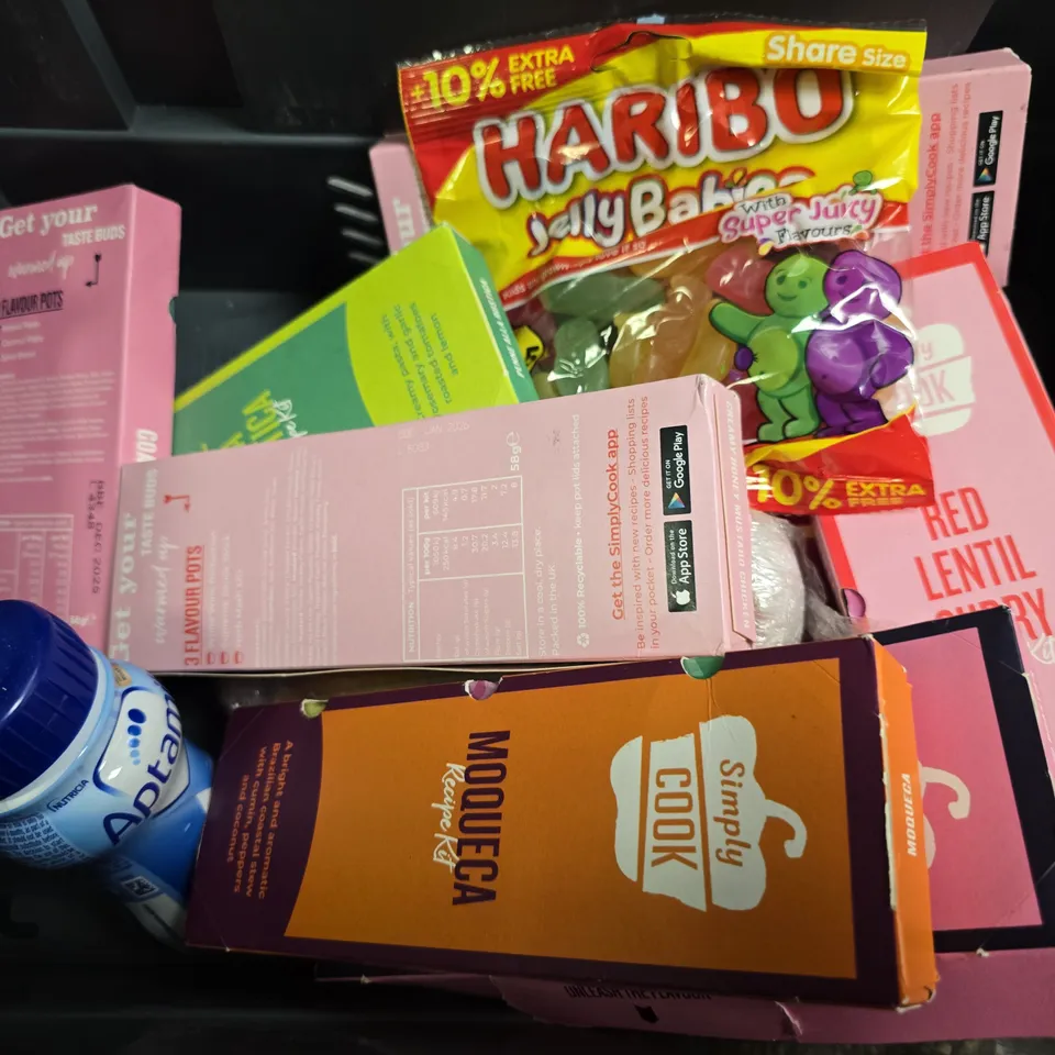 APPROXIMATELY 12 ASSORTED FOOD & DRINK ITEMS TO INCLUDE -  APTAMIL 2 , COCO COLA CHERRY , AVOCADO OIL ETC