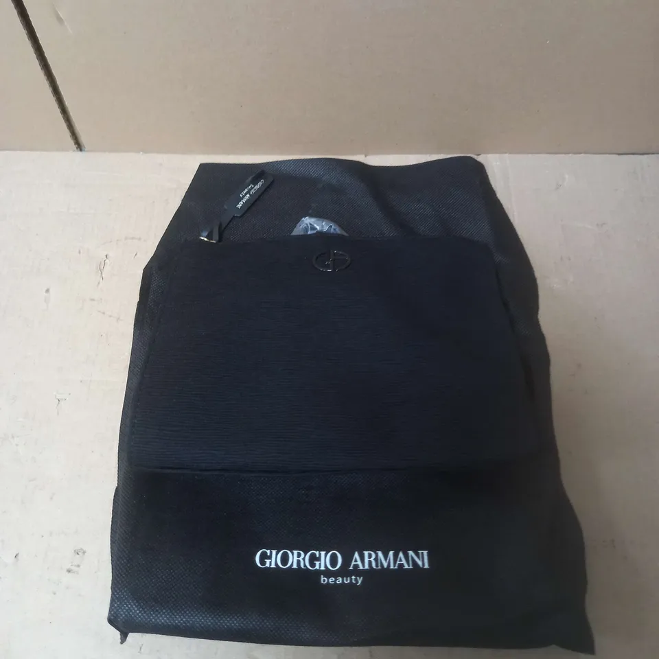 GIORGIO ARMANI BLACK PREMIUM ZIP POUCH 