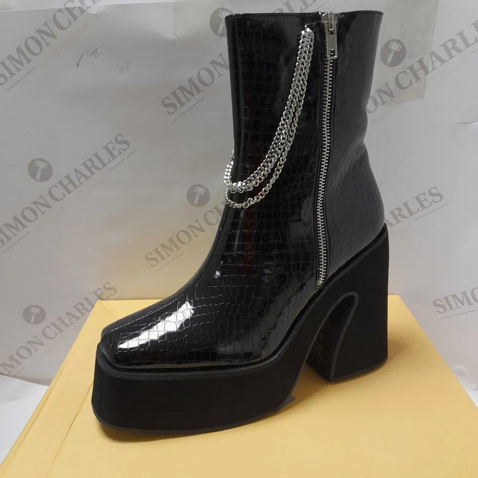 KOI ARNOR HEELED BLACK CROC PATENT CHAIN BOOTS - SIZE 6
