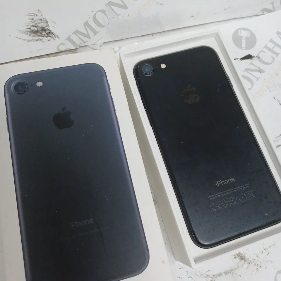 BOXED IPHONE 7 IN BLACK 