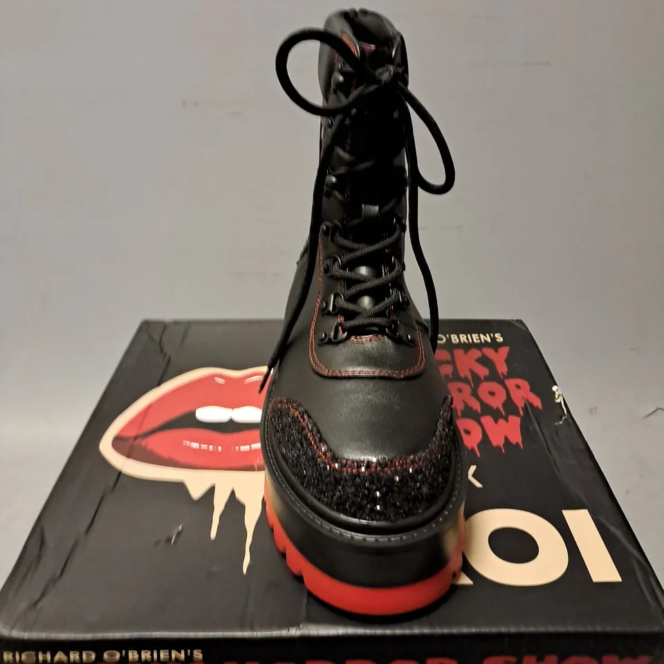 BOXED KOI X ROCKY HORROR SHOW  THE TIME WRAP IN BLACK - SIZE 6