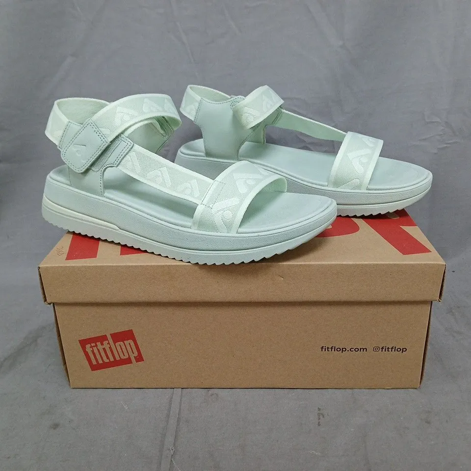 BOXED PAIR OF FITFLOP SURFF WEBBING BACK-STRAP SANDALS IN SAGEBRUSH SIZE UK 6