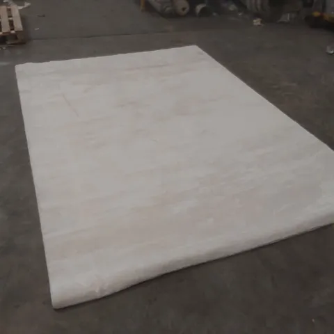 QUALITY DESIGNER AREA RUG - APPROXIMATELY 285 x 200cm