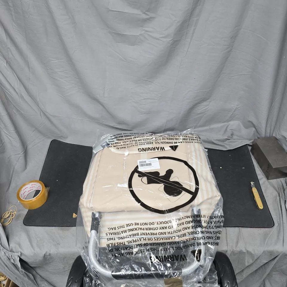 CALIFORNIA INNOVATIONS INSULATED SHOPPING TROLLEY