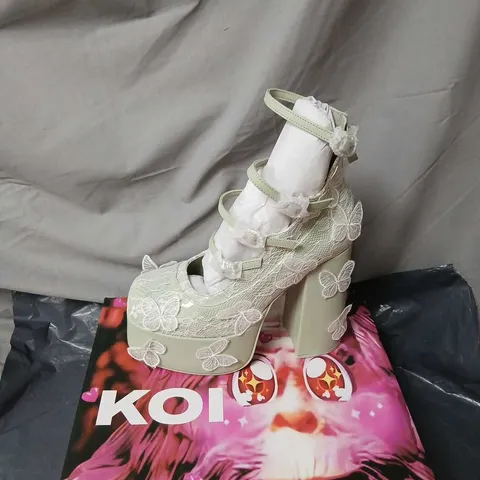 KOI WILD LOTUS BUTTERFLY LACE PLATFORM HEELS, GREEN, UK 5