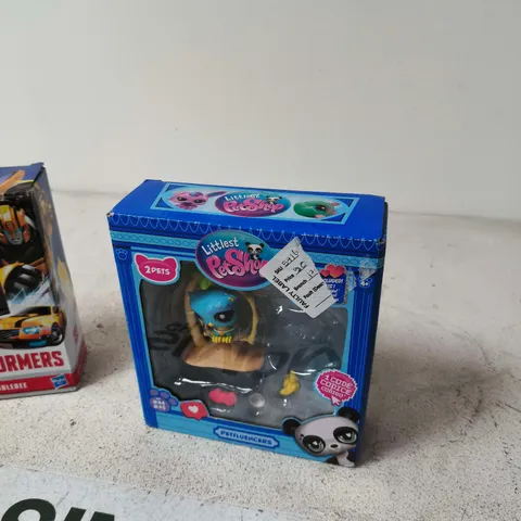 BOX OF APPROXIMATELY 15 ASSORTED TOYS INCLUDING LITTLEST PET SHOP AND TRANSFORMERS 