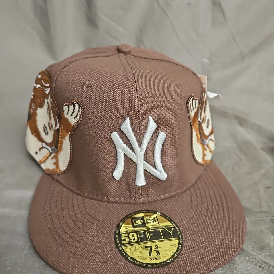 NEW ERA 59FIFTY YANKEES CAP – COOPERSTOWN COLLECTION, BROWN, SIZE 7 3/8