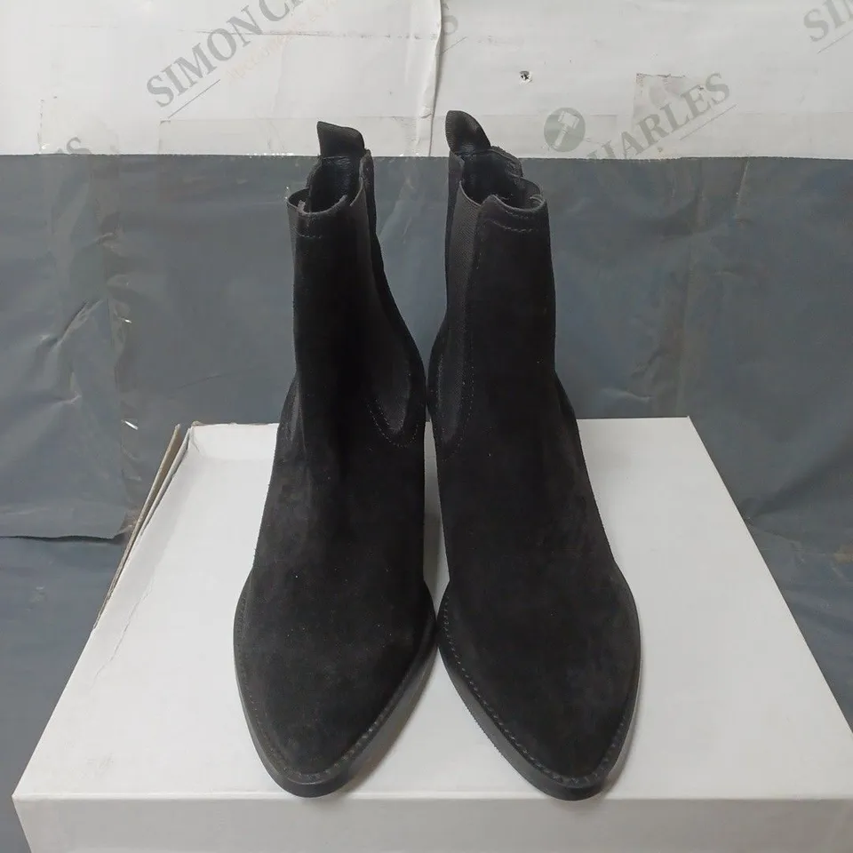 BOXED PAIR OF WOMENS BLACK SUEDE ANKLE BOOTS SIZE 36