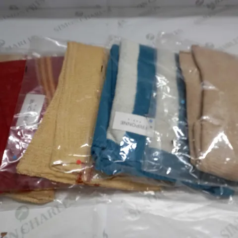 LOT OF 5 ASSORTED BAGGED CLOTHING ITEMS - VARIOUS SIZES