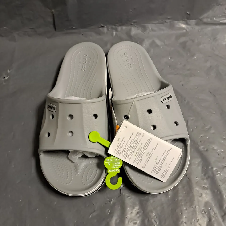 PAIR OF CROCS BAYABAND SLIDES IN GREY SIZE UK M7/W8