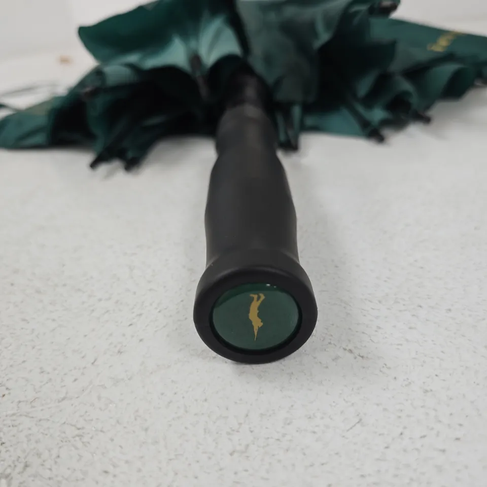 WEST LONDON SHOOTING SCHOOL UMBRELLA – GREEN WITH GOLD LOGO 