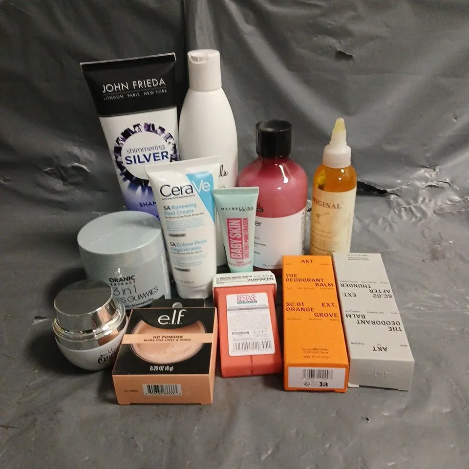 APPROXIMATELY 20 ASSORTED HEALTH & BEAUTY PRODUCTS TO INCLUDE ELF HD POWDER, AKT DEODORANT BALM, BONDI SANDS GRADUAL TANNING LOTION, ETC