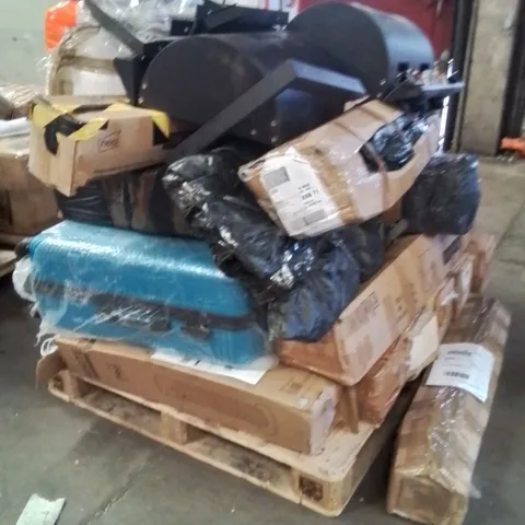 PALLET OF ASSORTED HOUSEHOLD GOODS AND PRODUCTS TO INCLUDE;SUITCASE,TUBE TENTS,FAN,SLUSH MACHINE