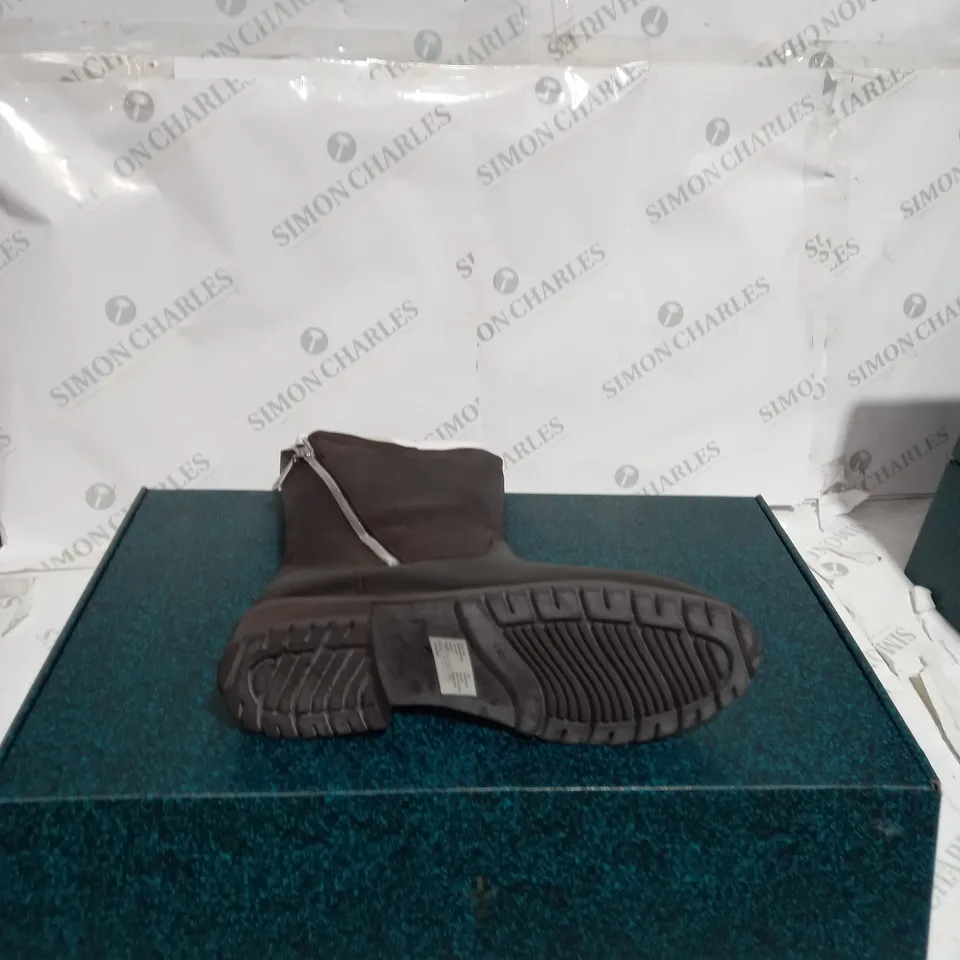 EMU AUSTRALIA YANCOAL BOOT LEATHER UPPER - BROWN - SIZE 8