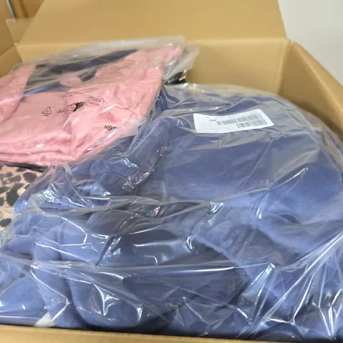 BOX OF APPROXIMATELY 12 ASSORTED CLOTHING ITEMS IN VARIOUS STYLES , COLOURS AND SIZES