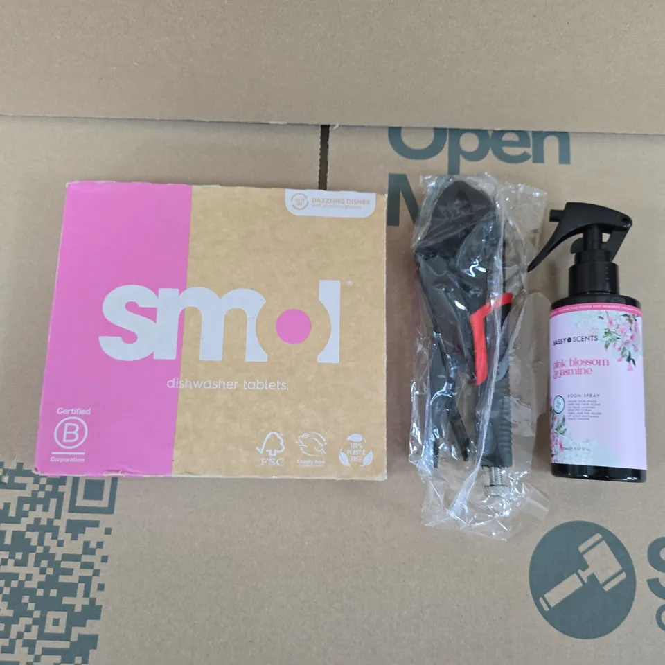 APPROXIMATELY 15 ASSORTED HOUSEHOLD PRODUCTS TO INCLUDE SASSY SCENTS ROOM SPRAY, SMOL DISHWASHER TABLETS, PLIERS ETC 