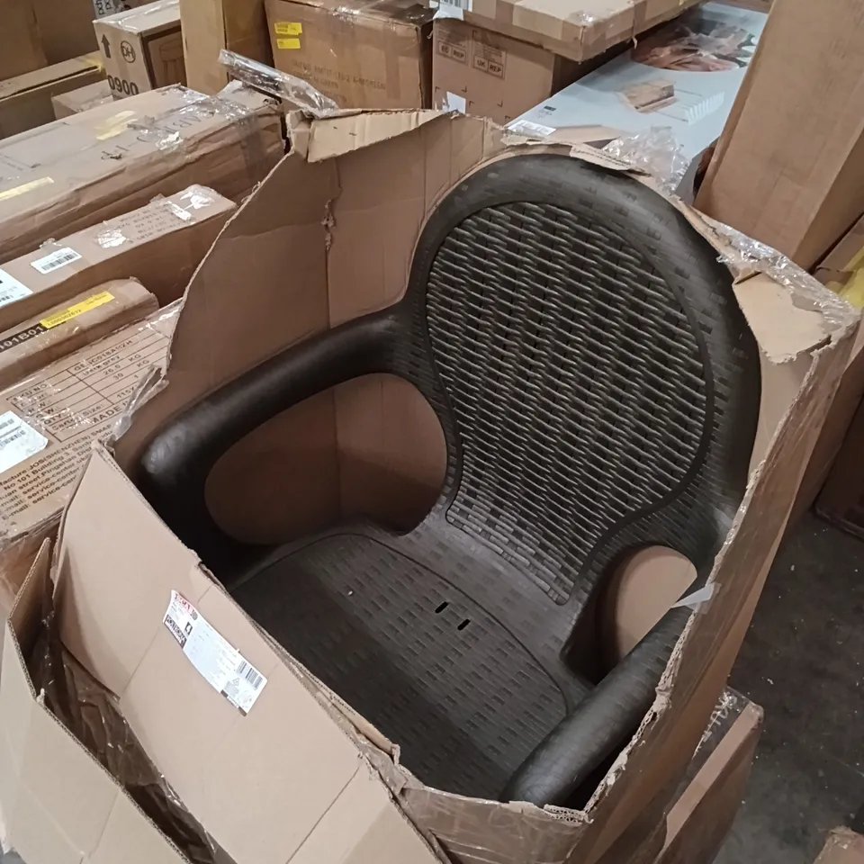 BOXED PLASTIC GARDEN CHAIR - BRONZE (1 BOX)