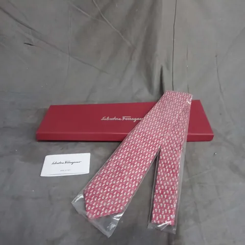 BOXED SALVATORE FERAGAMO TIE IN RED BUNNY PRINT