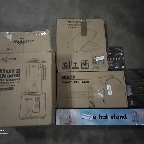PALLET OF ASSORTED ITEMS INCLUDING SMART MOON LIGHT, HAT STAND, PROTECTIVE CASE FOR IPAD, MASS DYNAMIC TOILET SEAT, CHERNOBYL DVD, MAKOLOCE 10-SPEEC BLENDER
