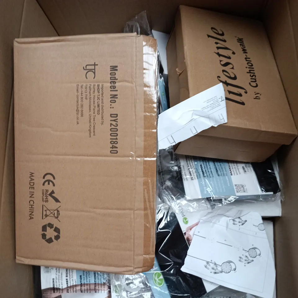 BOX OF APPROXIMATELY 25 ASSORTED ITEMS TO INCLUDE SHOES BY EMMA, WIRELESS EARMUFF HEADPHONES, GLASSES PULL OUT ORGANISER, SLEEVELESS VEST ETC