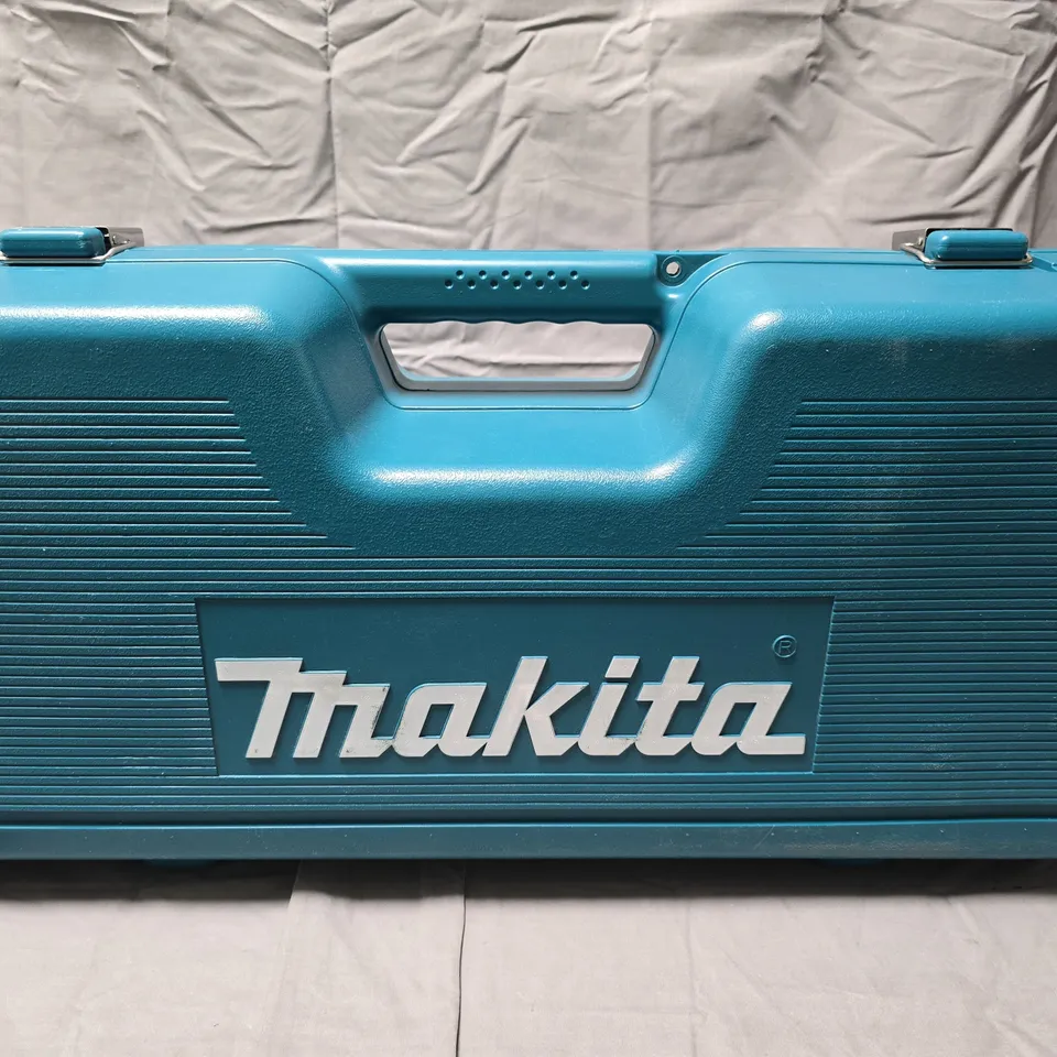 MAKITA GA9020 230MM ANGLE GRINDER – 2000W, CASE INCLUDED
