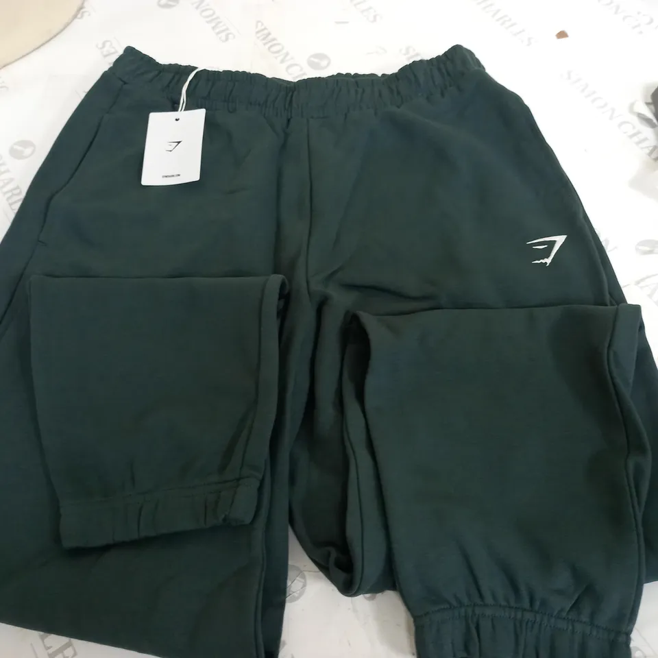 GYMSHARK TRAINING FLEECE JOGGERS IN GREEN - M