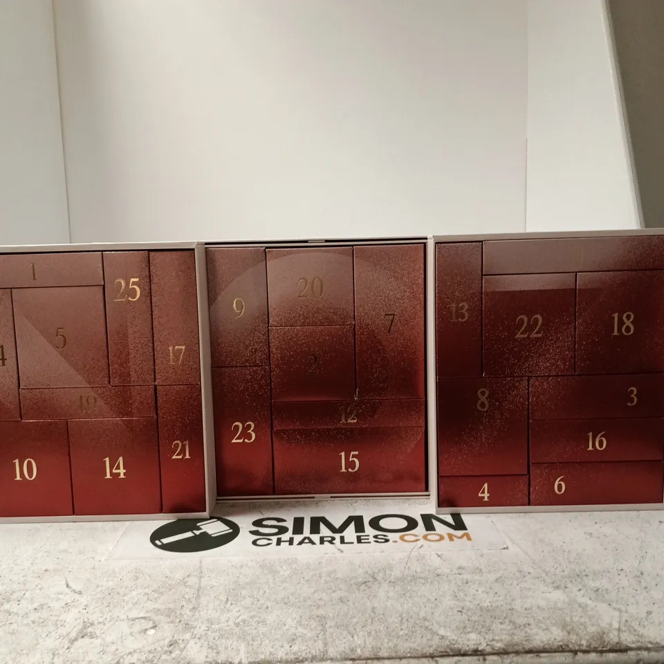 NO7 THE ULTIMATE BEAUTY ADVENT CALENDAR