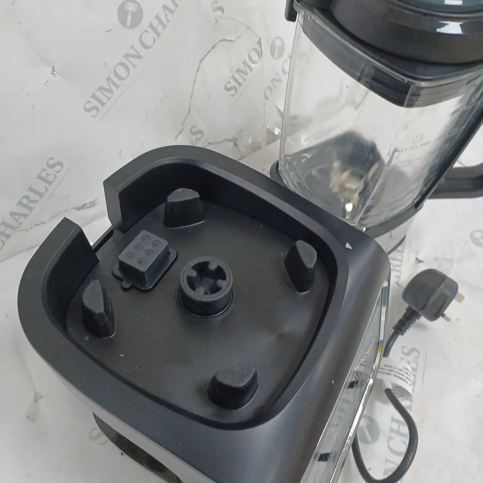 NINJA BLENDER & SOUP MAKER