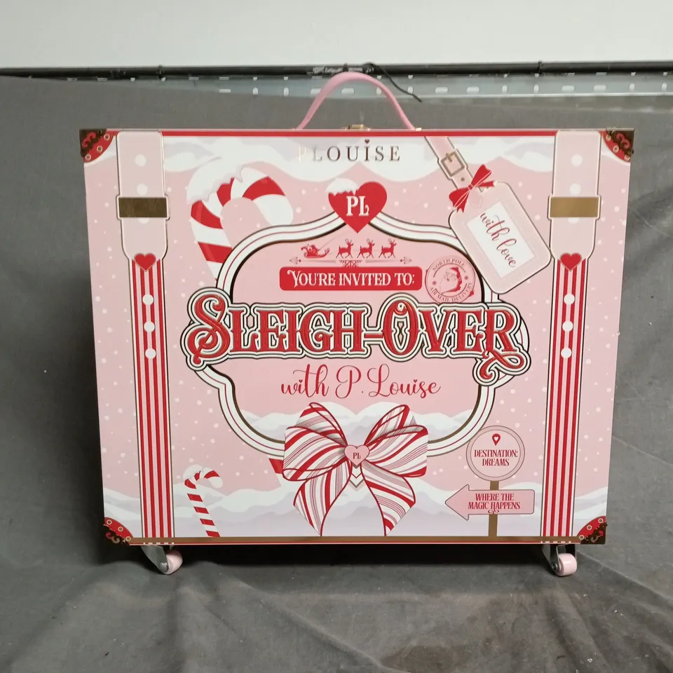 BOXED PLOUISE SLEIGH OVER SUITCASE