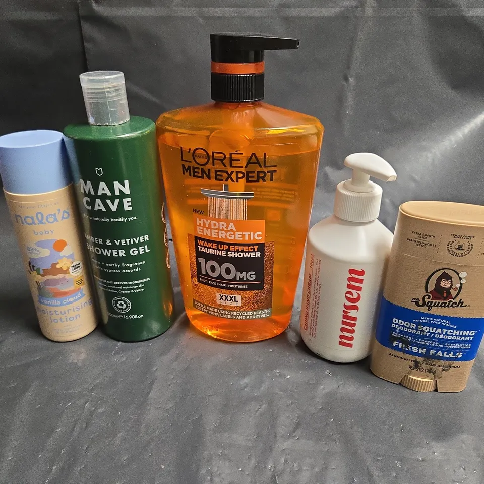 APPROXIMATEY 20 ASSORTED HEALTH AND BEAUTY PRODUCTS TO INCLUDE - MAN CAVE SHOWER GEL - DR SQUATCH STICK DEODORANT AND NURSEM HAND CREAM