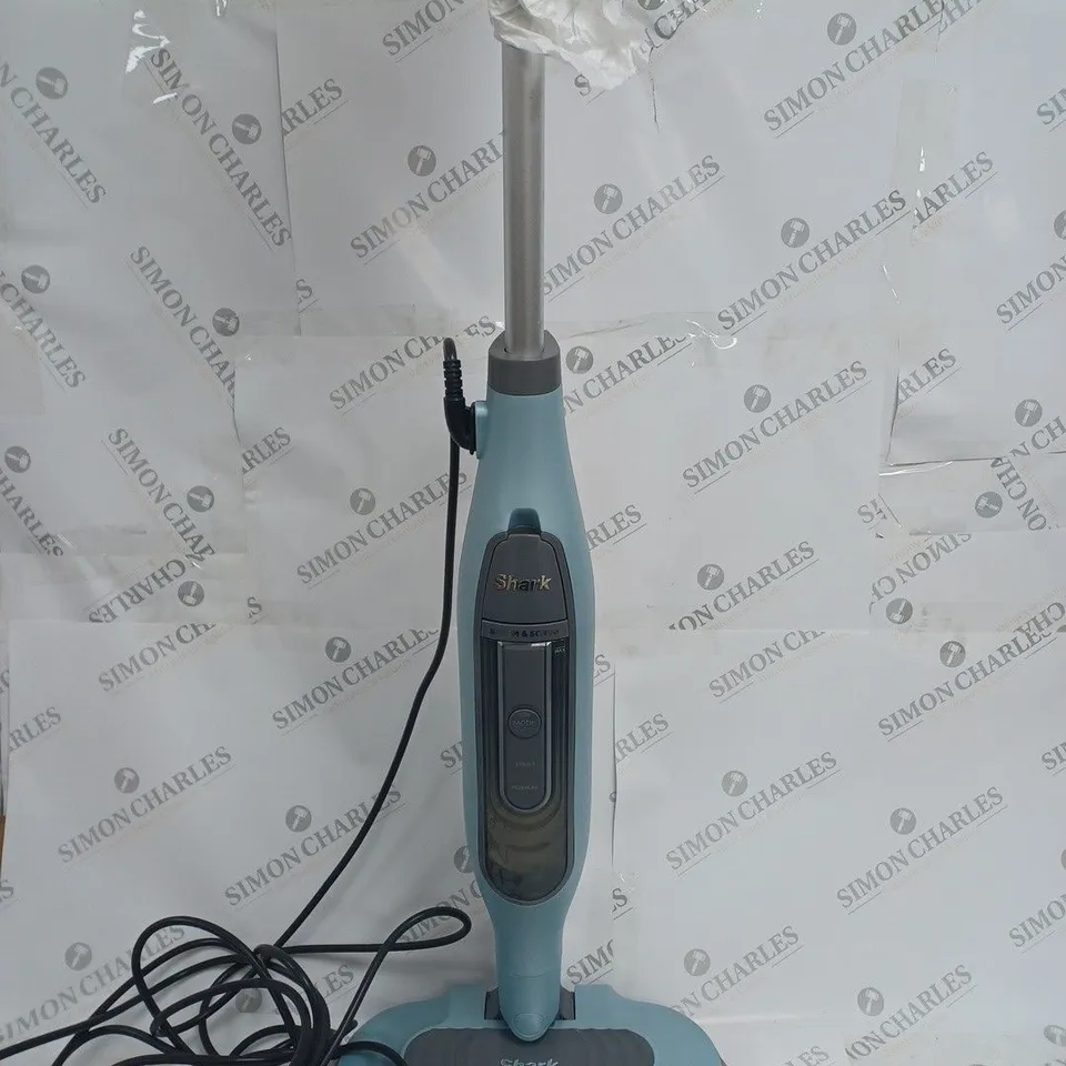 BOXED SHARK S6002UK STEAM FLOOR MOP