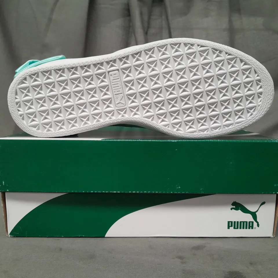 BOXED PAIR OF PUMA SUEDE BOW WOMENS SHOES IN ISLAND PARADISE UK SIZE 3.5