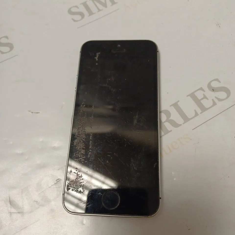 APPLE IPHONE SE SMARTPHONE 