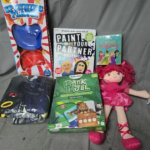 LARGE QUANTITY OF ASSORTED TOYS AND GAMES TO INCLUDE - TEDDIES, CARD GAMES AND PAINT YOUR PARTNERT