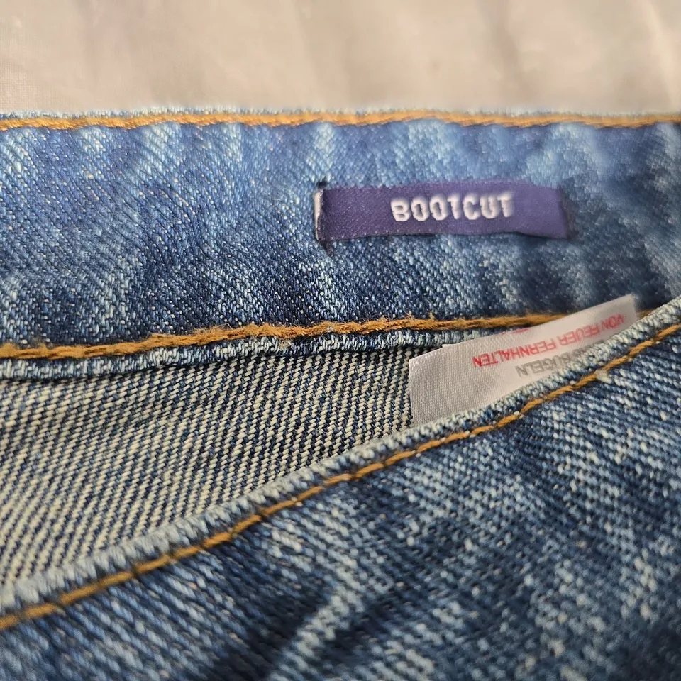 SMITH & JONES JEANS – BOOT CUT, 40W X 34L, DENIM
