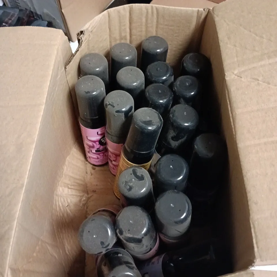 APPROXIMATELY 22 X ASSORTED MATRIX HAIR CARE PRODUCTS TO INCLUDE BLOOMING ORCHARD, PLATINUM SILVER ETC