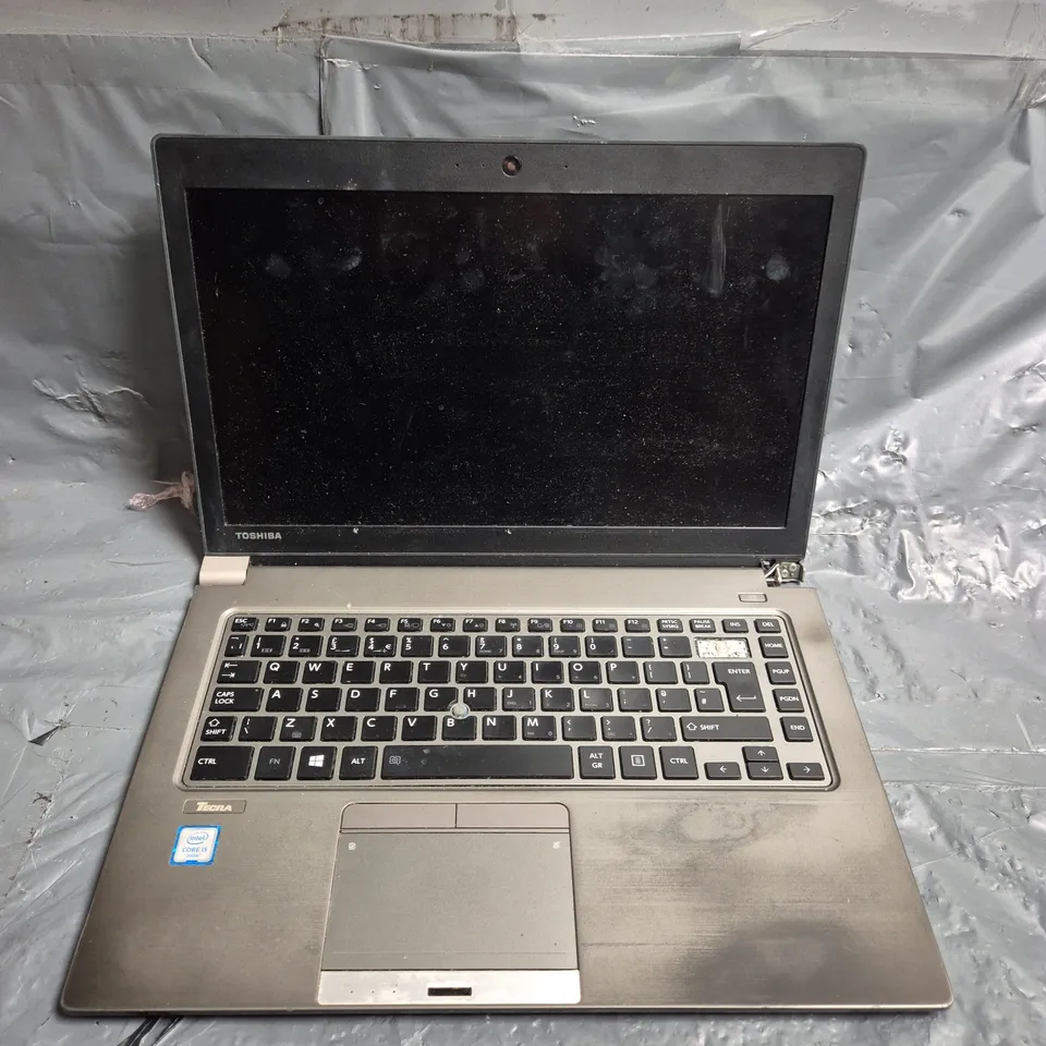 TOSHIBA TECRA Z40-C