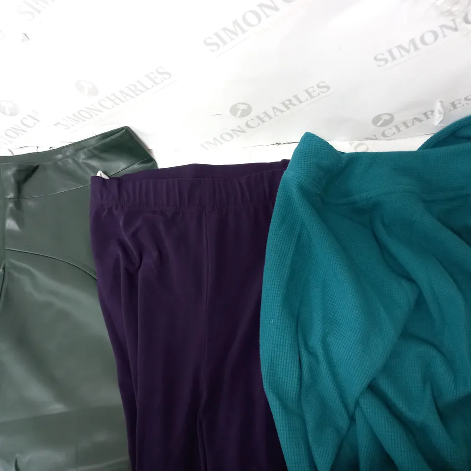 BOX OF APPROXIMATELY 20 ASSORTED ITEMS OF CLOTHING TO INCLUDE KIM & CO., MONSOON, D&CO., ETC