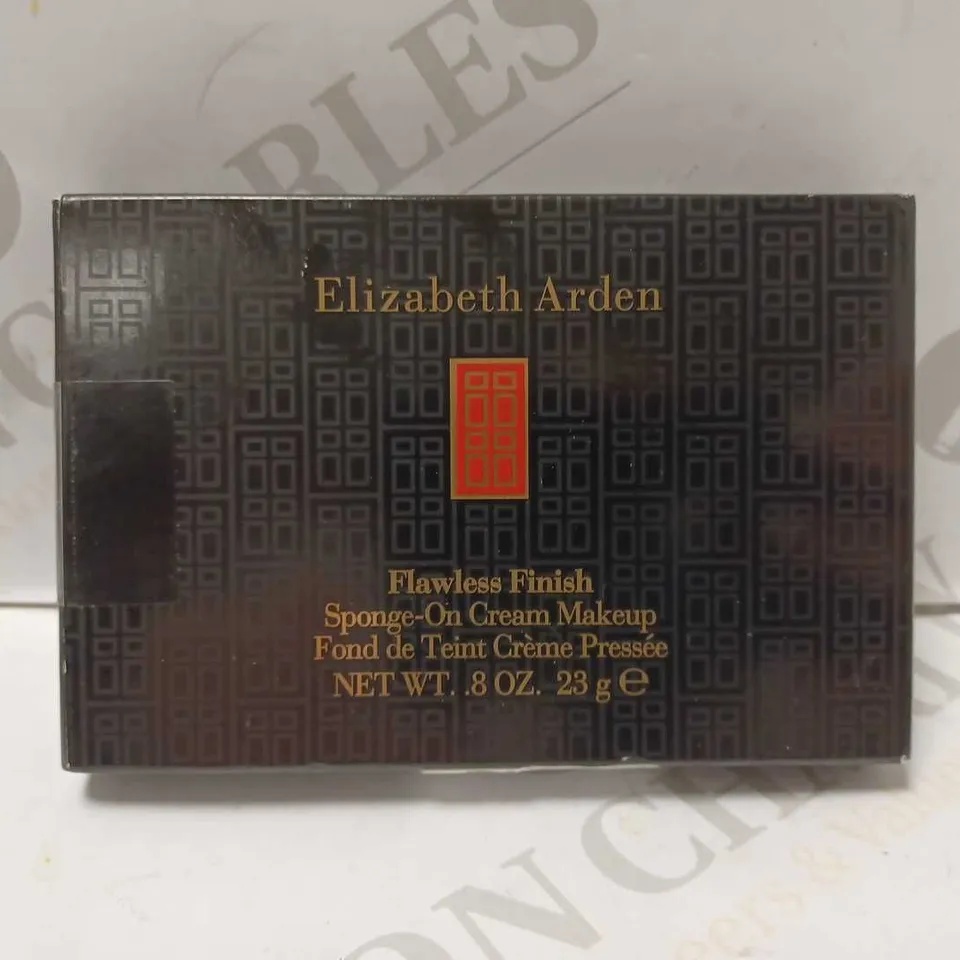 ELIZABETH ARDEN FLAWLESS FINISH SPONGE-ON CREAM MAKEUP - 02 GENTLE BEIGE 